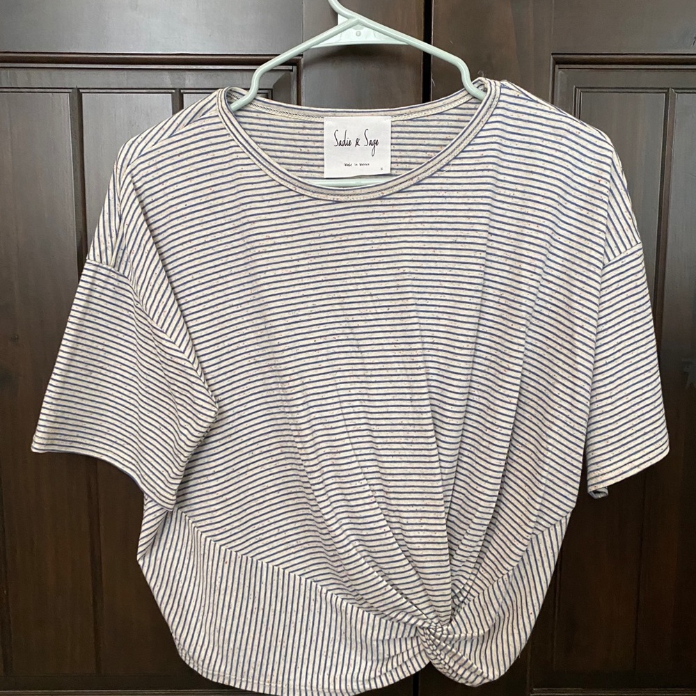 Slightly cropped t-shirt